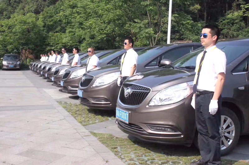 广东番禺灵堂灵车 穿寿衣 白事24小时一条龙服务