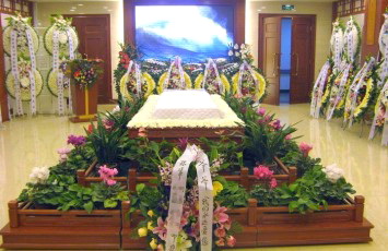 广东南沙灵车服务电话 灵车接运