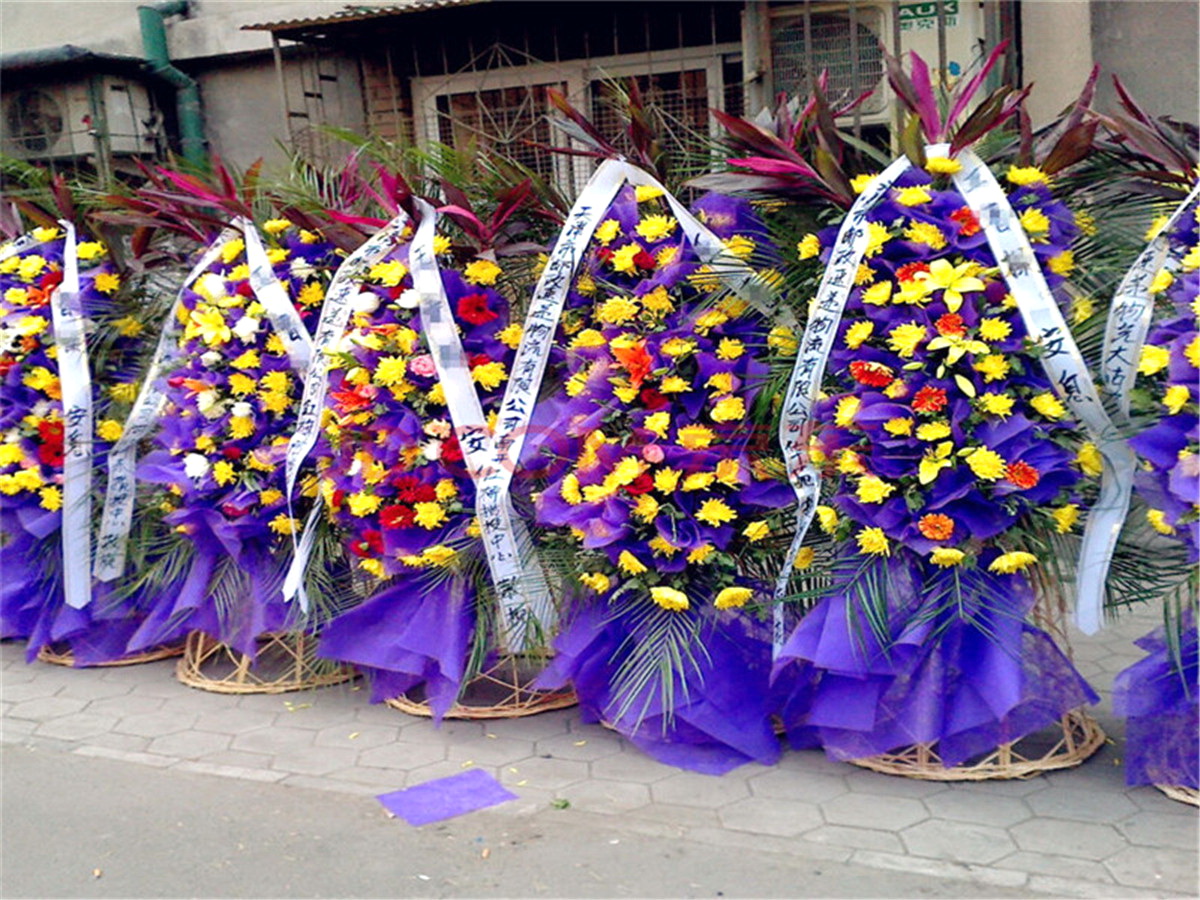 广东省广州市殡葬白事一条龙 殡葬服务一条龙 花圈