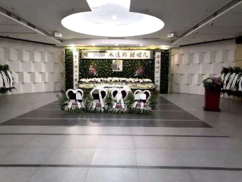 广东荔湾区殡葬白事一条龙 花圈 殡葬用品