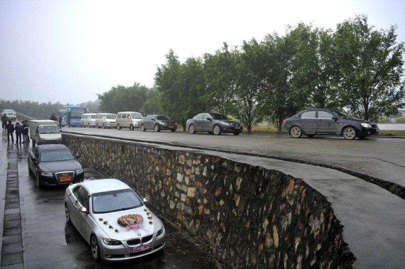 广东广州殡葬服务 寿衣骨灰盒 殡仪策划