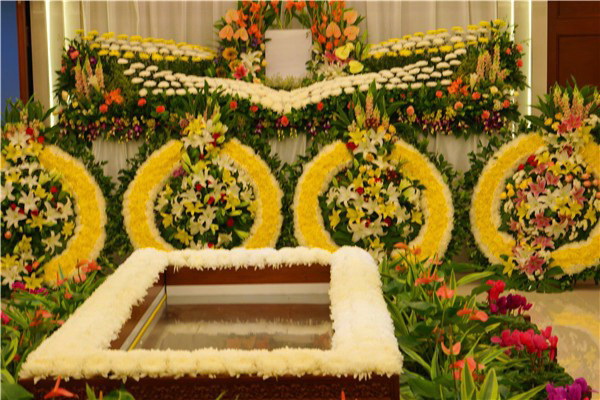 广东广州殡葬白事服务 花圈
