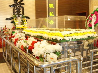 广东天河区花圈 寿衣 专业白事一条龙