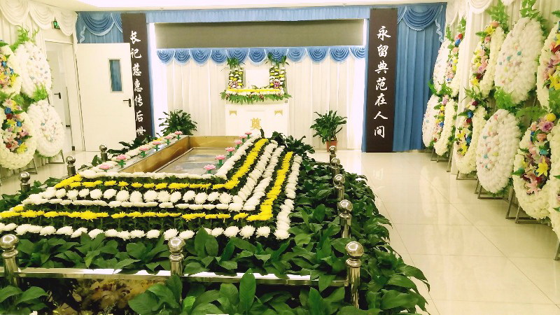 广东黄埔殡仪车电话 冰棺车出租