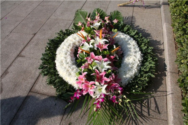 广东省白云区殡仪一条龙办理 花圈